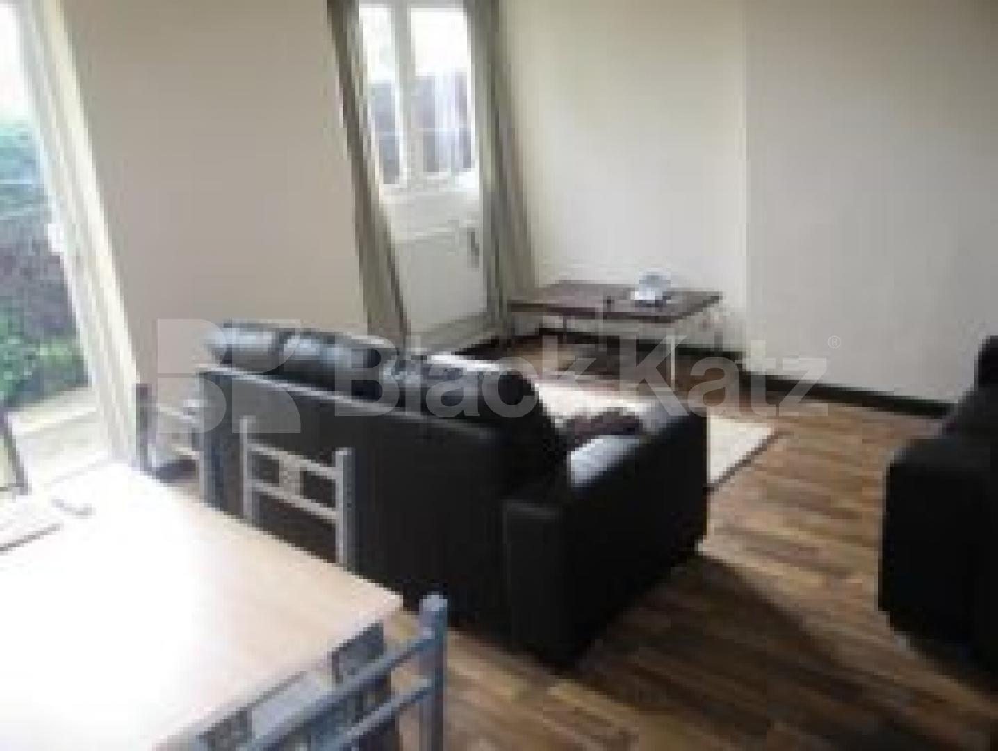 			VIEWINGS ARE HIGHLY RECOMMENDED!, 3 Bedroom, 1 bath, 1 reception Flat			 Randolph Gardens, MAIDA VALE NW6